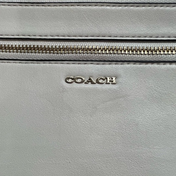 Large Coach Wristlet - Picture 5 of 8